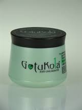 מסכת הזנה עם קפסולות פילינג גוטוקולה 500 מ